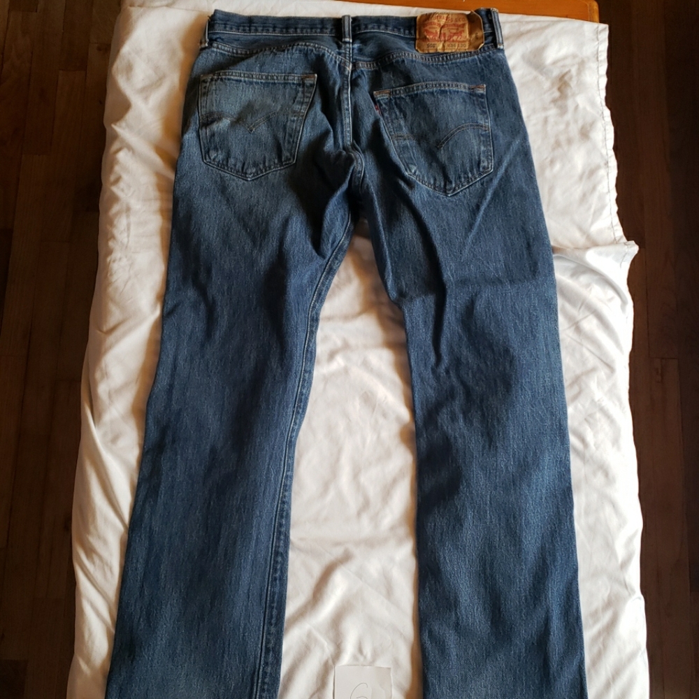 Mens Levi's 501  34 x 30 Blue Jeans